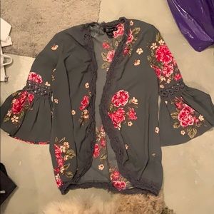 Kimono beautiful grey floral